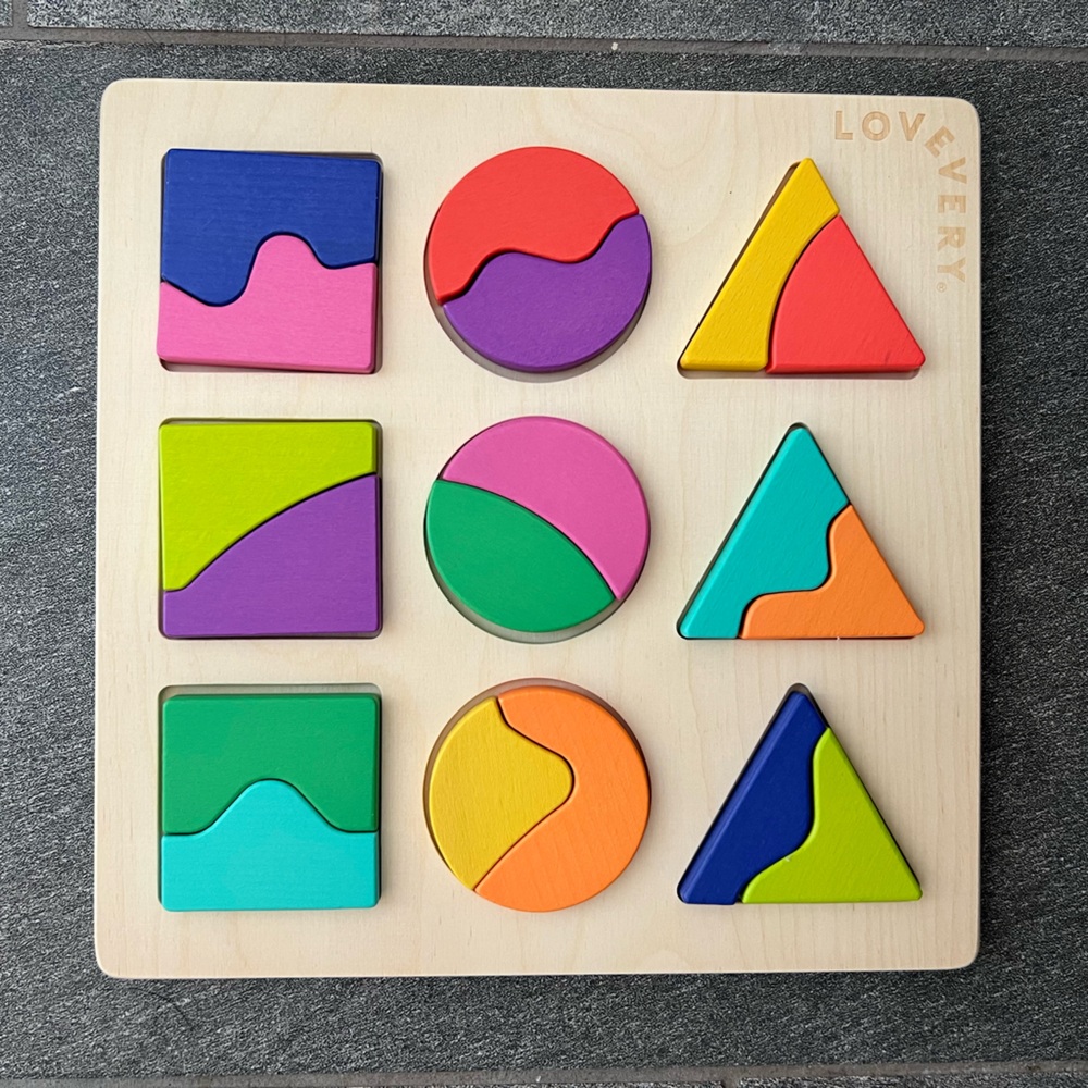 NWT Lovevery • shape puzzle •multicolor